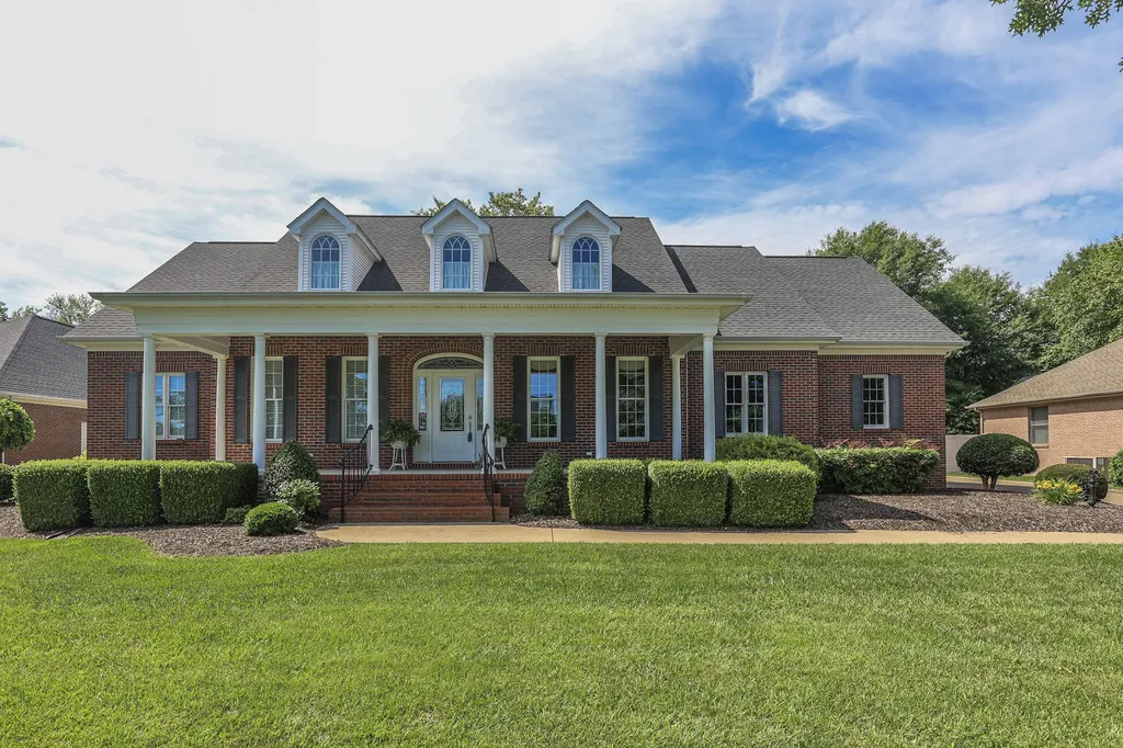 205 Willow Lake Drive Paducah KY 42003