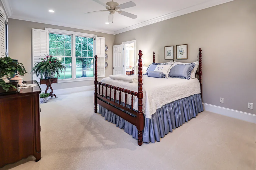 205 Willow Lake Drive Paducah KY 42003