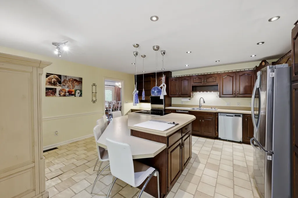 5349 Athens Boonesboro Road Lexington KY 40509