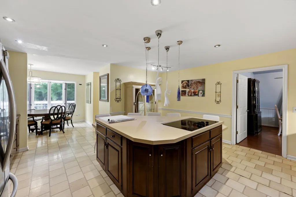 5349 Athens Boonesboro Road Lexington KY 40509