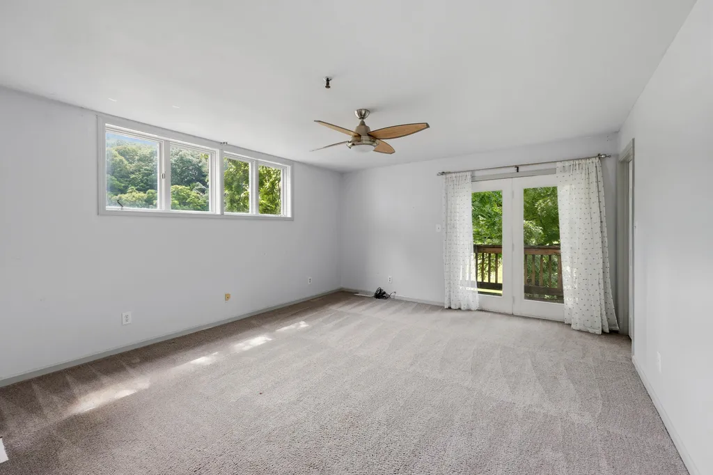 5349 Athens Boonesboro Road Lexington KY 40509