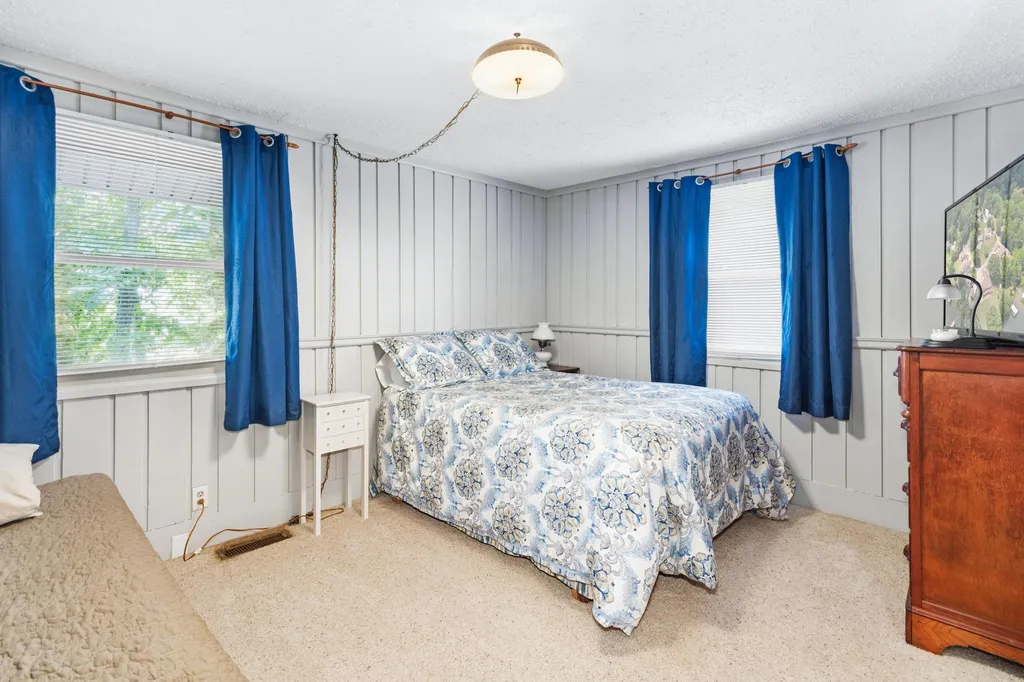 212 Bayview Drive Eddyville KY 42038