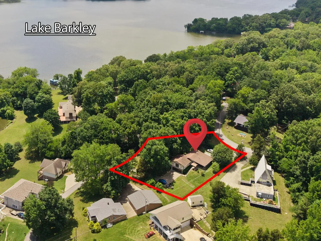 212 Bayview Drive Eddyville KY 42038