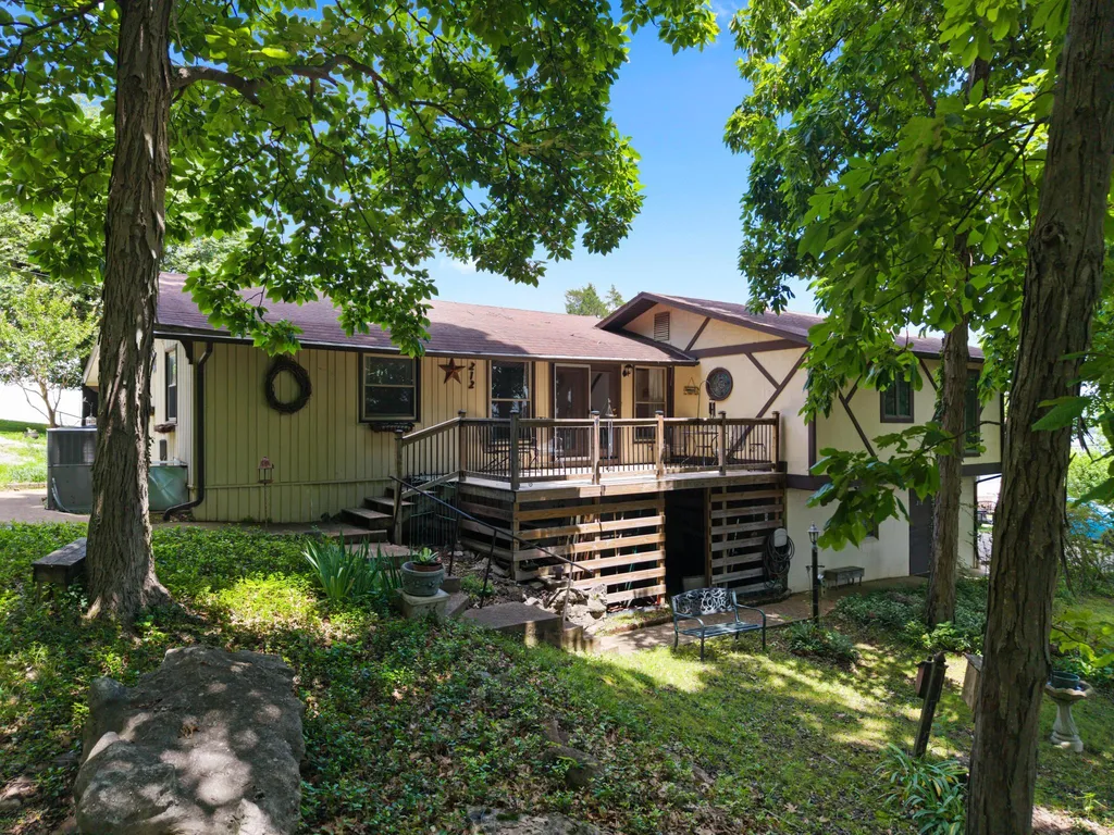 212 Bayview Drive Eddyville KY 42038