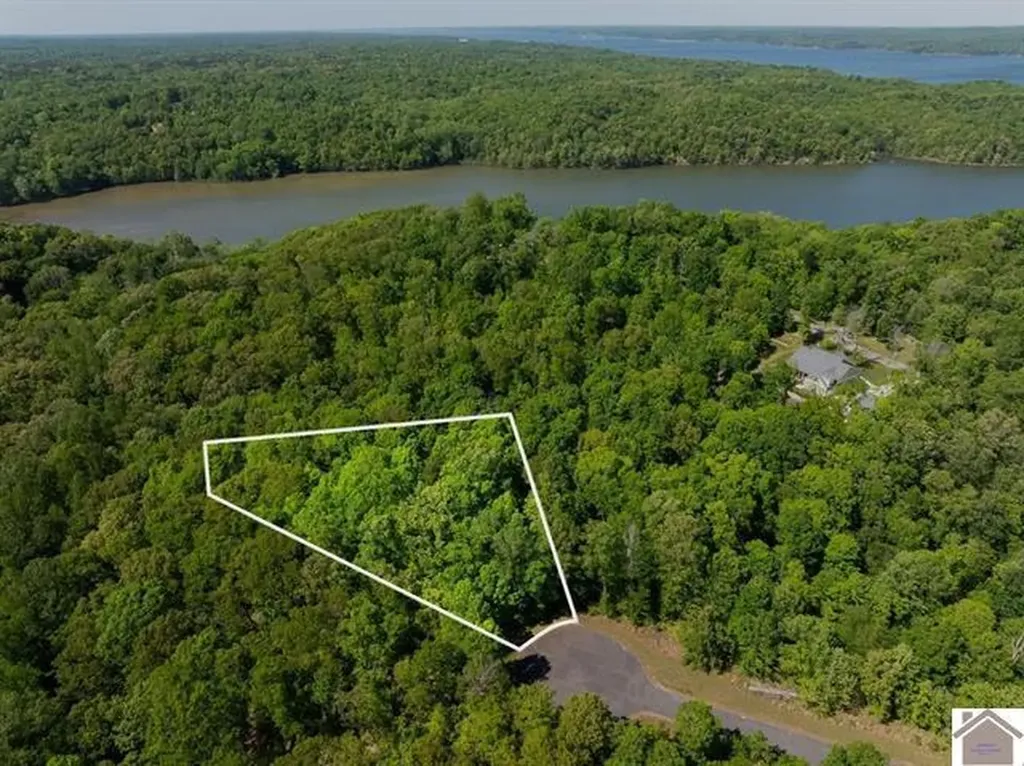 Lot 95 Pelican Lane Murray KY 42071