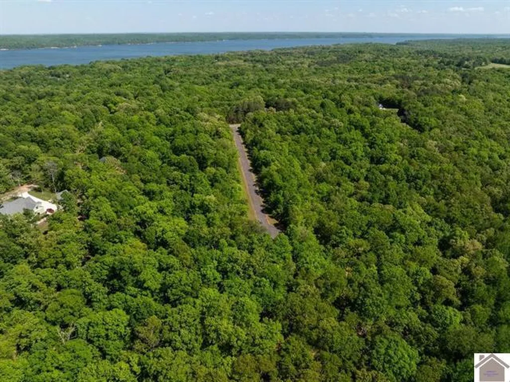 Lot 95 Pelican Lane Murray KY 42071