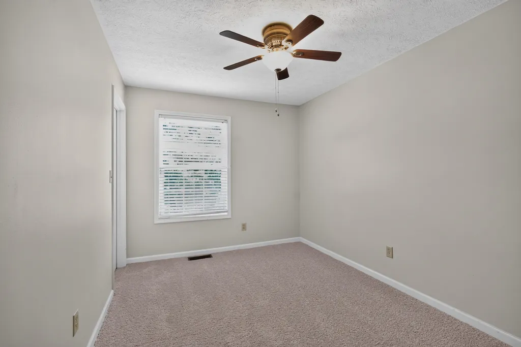 2149 Sovereign Lane Lexington KY 40513
