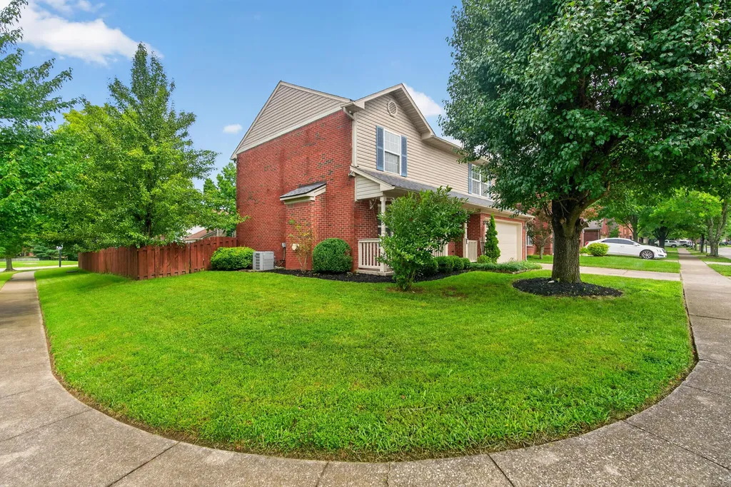 2149 Sovereign Lane Lexington KY 40513