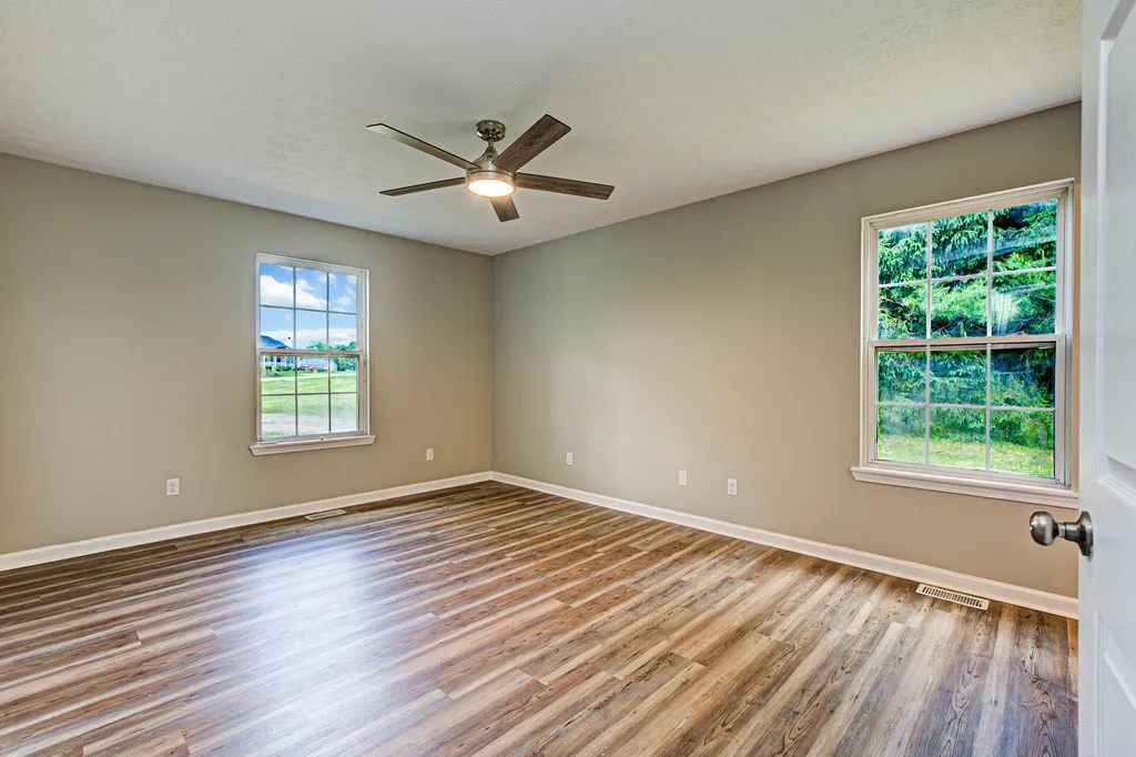 138 Kimberly Court Taylorsville KY 40071