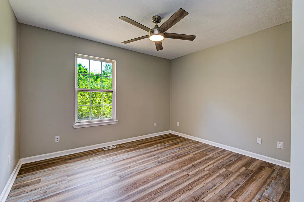 138 Kimberly Court Taylorsville KY 40071