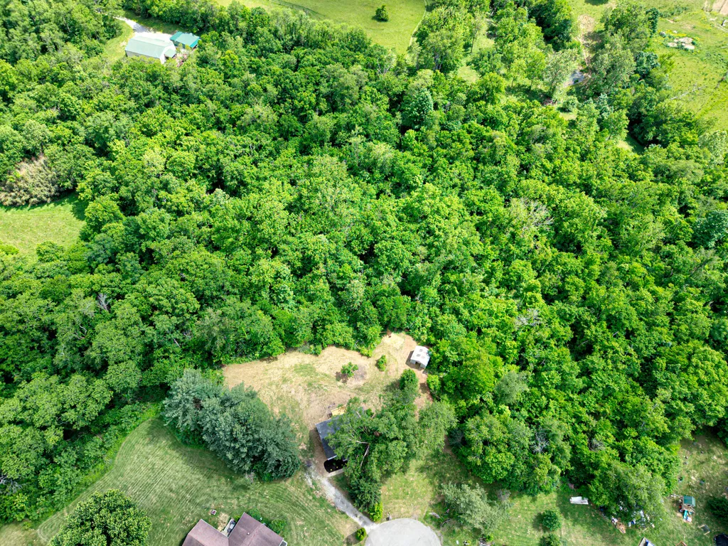 138 Kimberly Court Taylorsville KY 40071