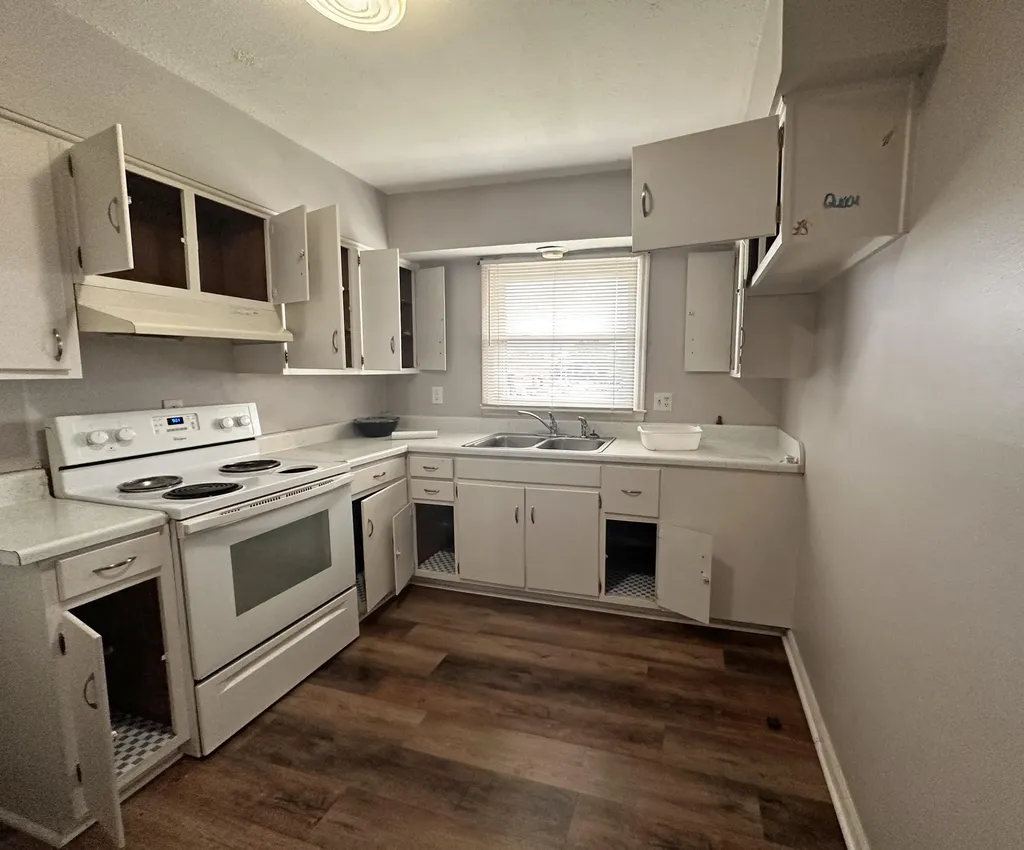 180 Tartan Drive Lexington KY 40517