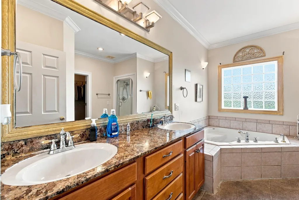 106 Stirling Lane Versailles KY 40383