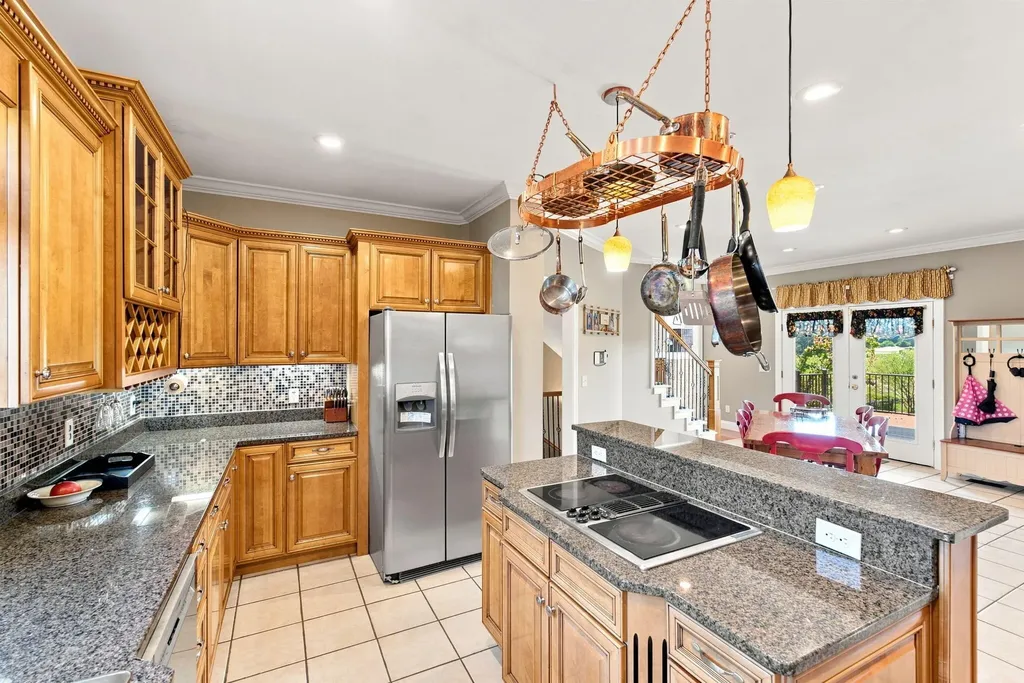 106 Stirling Lane Versailles KY 40383