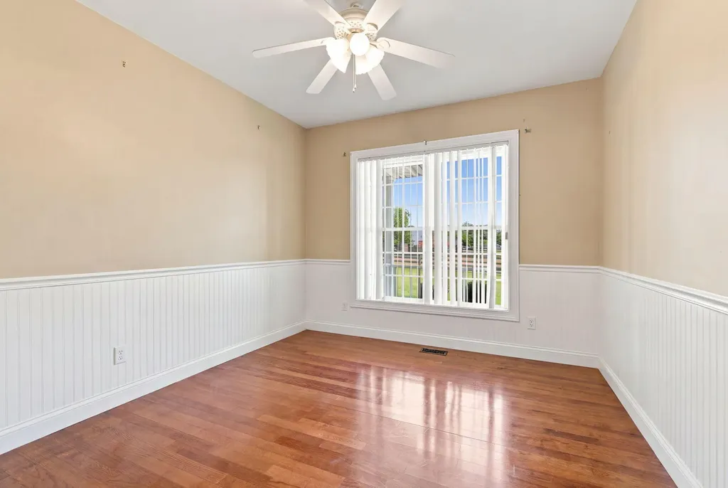 106 Stirling Lane Versailles KY 40383