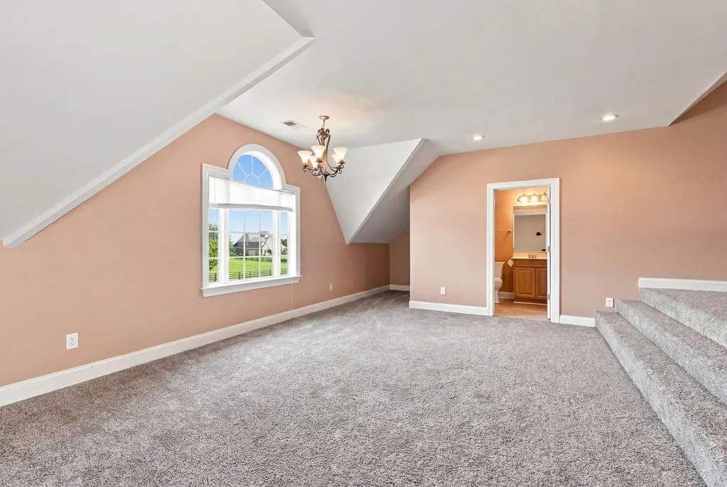 106 Stirling Lane Versailles KY 40383