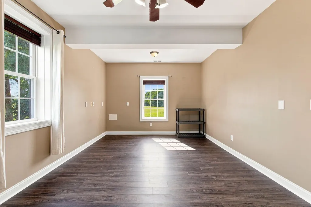 106 Stirling Lane Versailles KY 40383