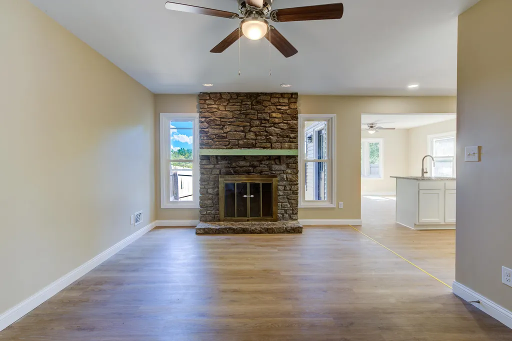 8201 Huntsman Trail Louisville KY 40291