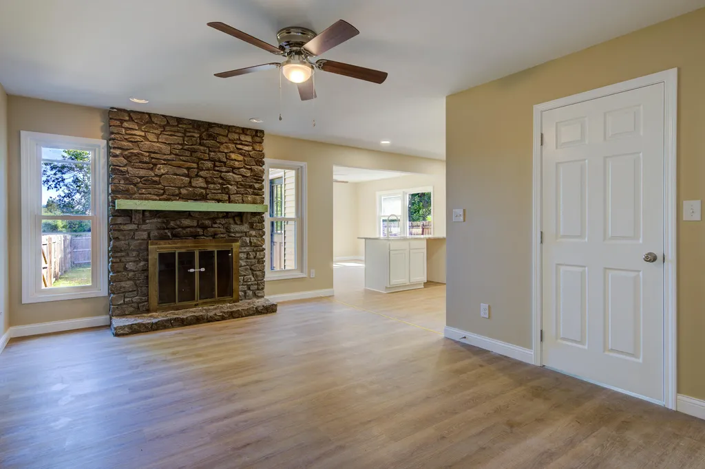 8201 Huntsman Trail Louisville KY 40291