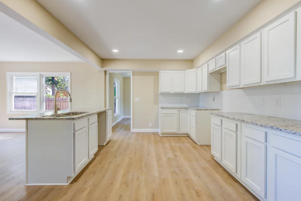 8201 Huntsman Trail Louisville KY 40291