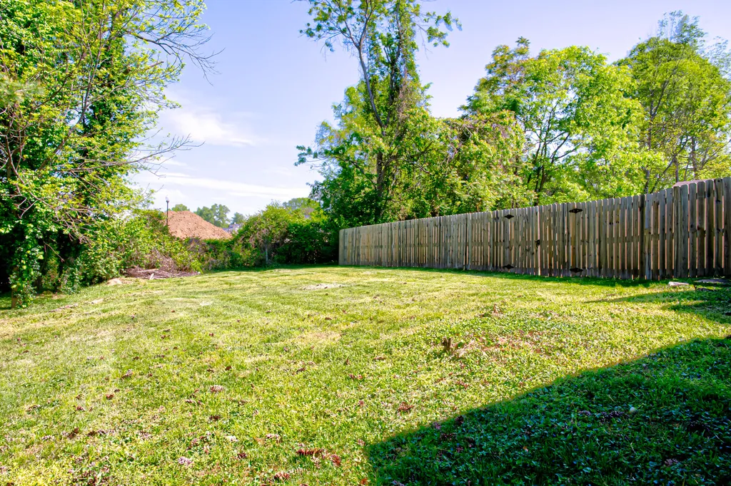 8201 Huntsman Trail Louisville KY 40291