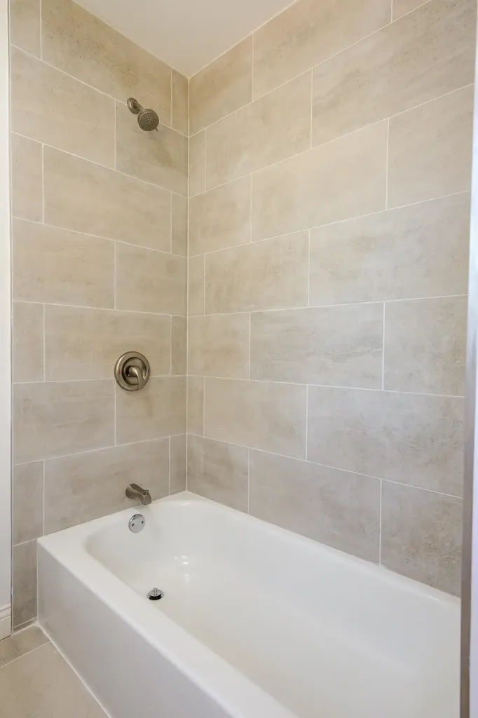 8201 Huntsman Trail Louisville KY 40291