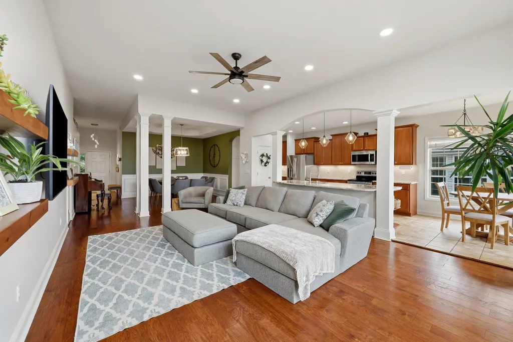 453 Spencer Park Lexington KY 40515