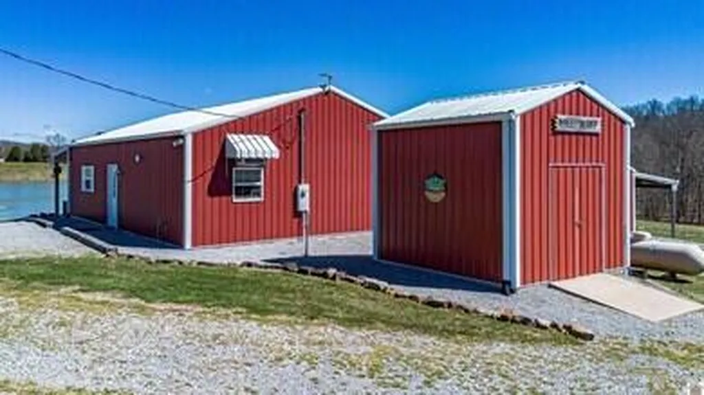 400 Jeff Clements Marion KY 42064