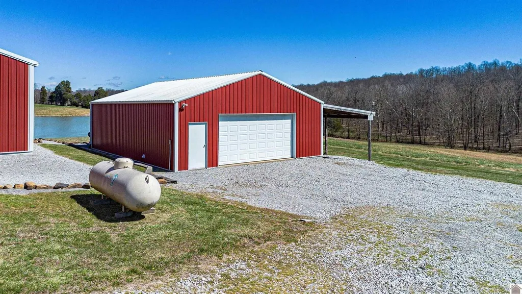 400 Jeff Clements Marion KY 42064