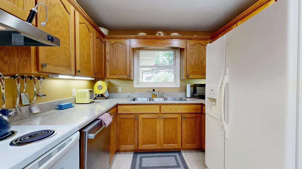 168 Gallant Road Eddyville KY 42038