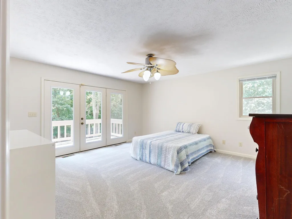168 Gallant Road Eddyville KY 42038