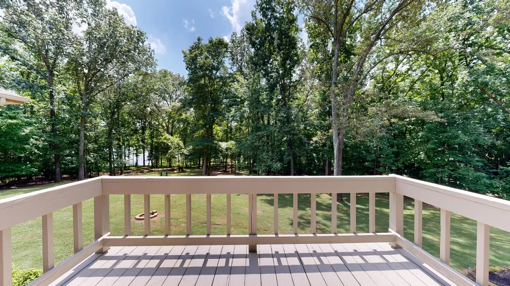 168 Gallant Road Eddyville KY 42038