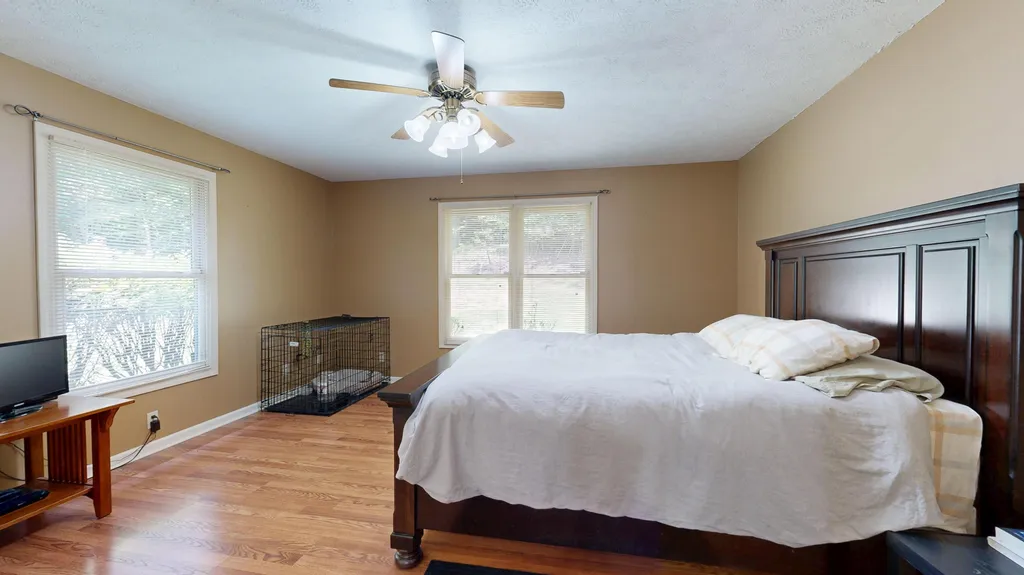 168 Gallant Road Eddyville KY 42038