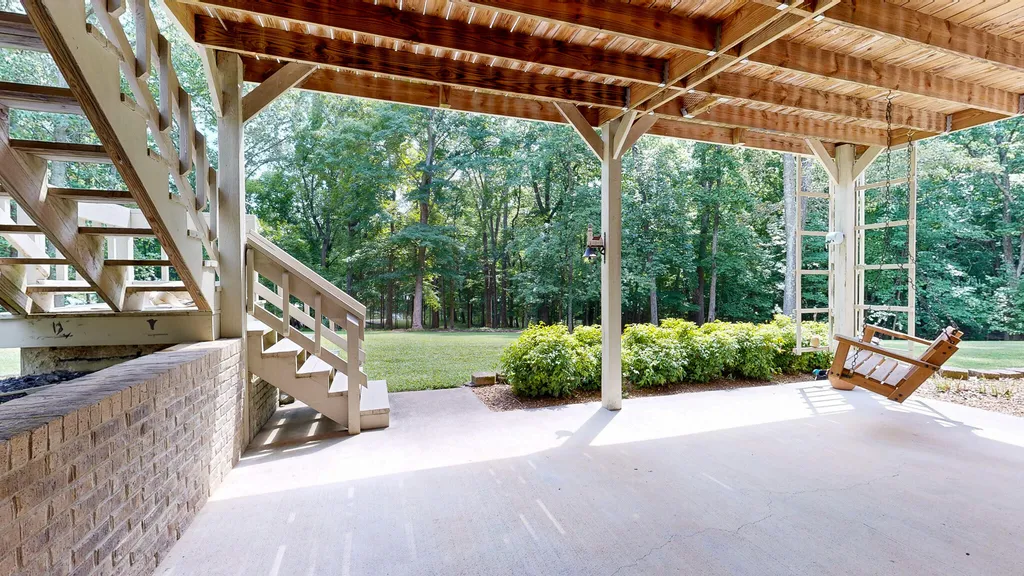 168 Gallant Road Eddyville KY 42038
