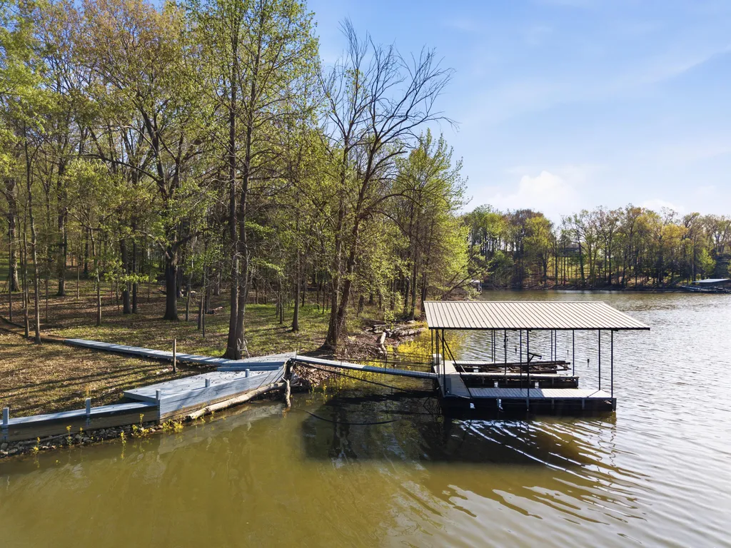 168 Gallant Road Eddyville KY 42038