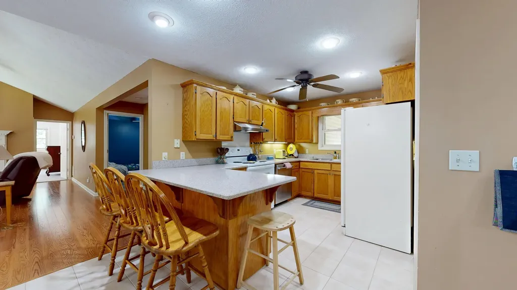 168 Gallant Road Eddyville KY 42038