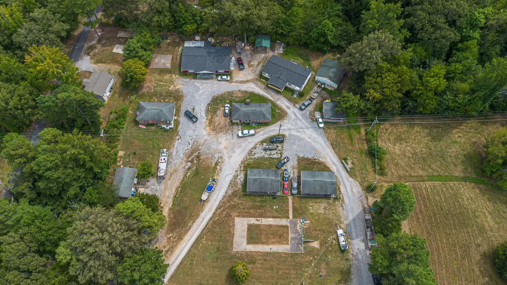 6708 Us-641 Gilbertsville KY 42044