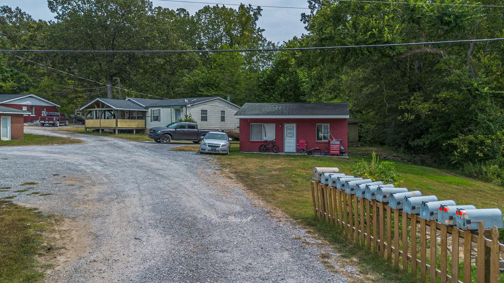 6708 Us-641 Gilbertsville KY 42044