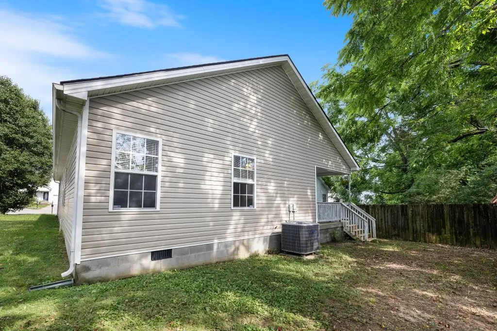4967 Bell Avenue Shelbyville KY 40065