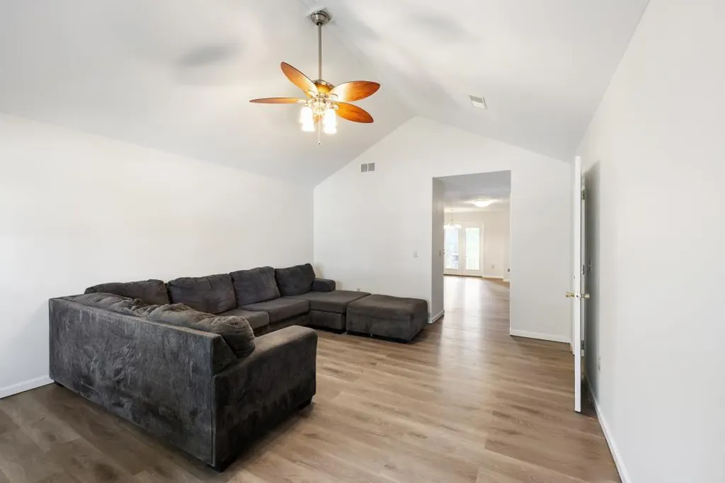 4967 Bell Avenue Shelbyville KY 40065