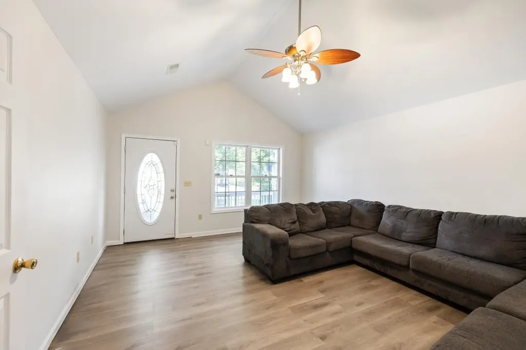 4967 Bell Avenue Shelbyville KY 40065