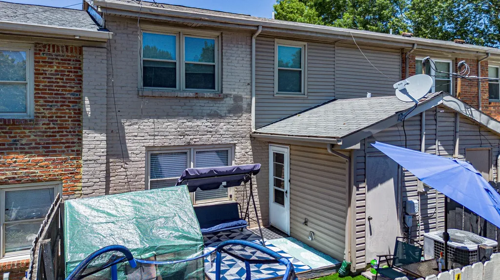 6235 Benton Road Paducah KY 42003