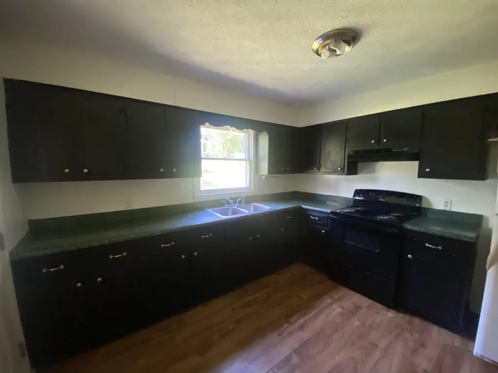 125 Hilltop Street Cadiz KY 42211