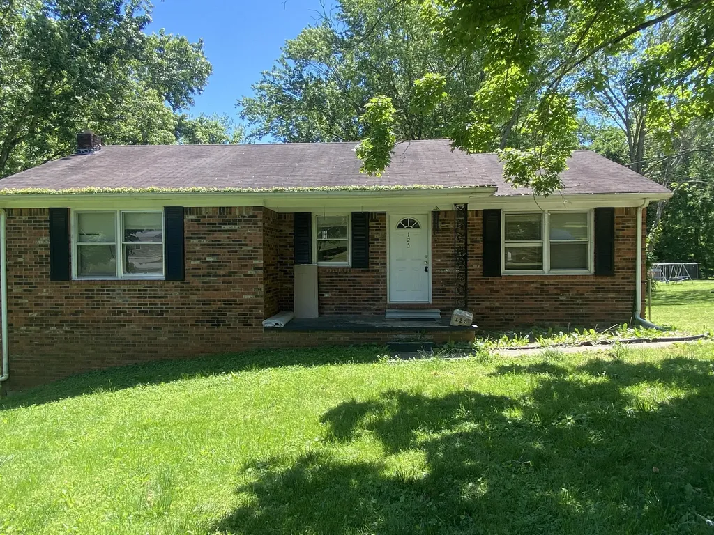 125 Hilltop Street Cadiz KY 42211