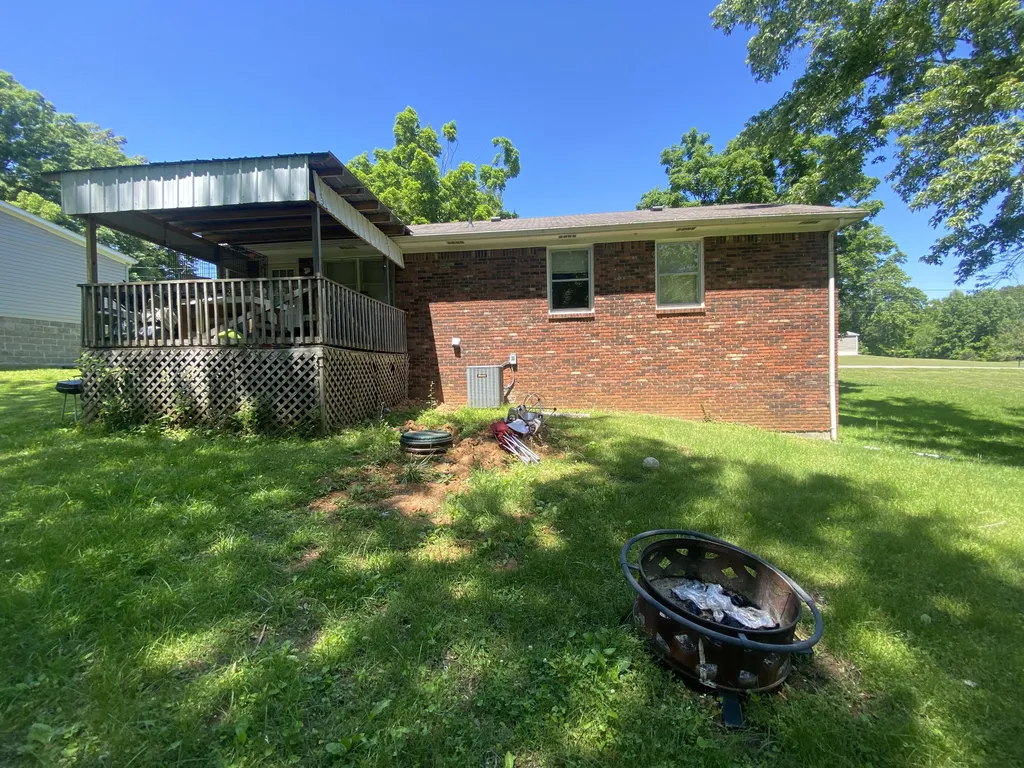 125 Hilltop Street Cadiz KY 42211