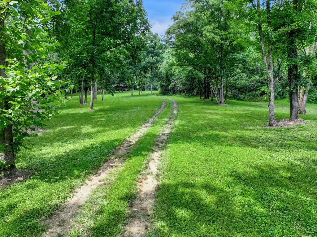 231 Fintville Road Versailles KY 40383