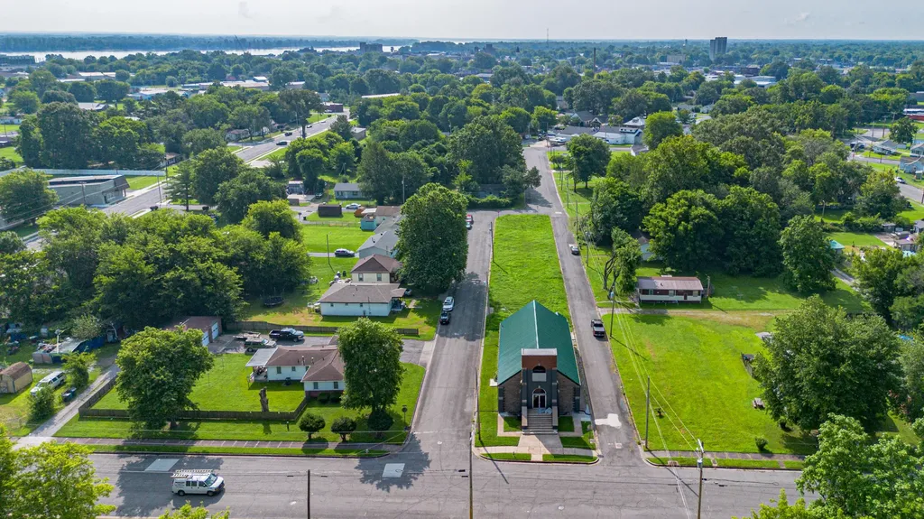 1038 Burnett Street Paducah KY 42001