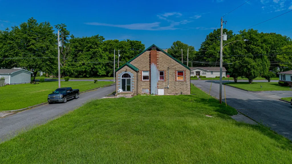 1038 Burnett Street Paducah KY 42001