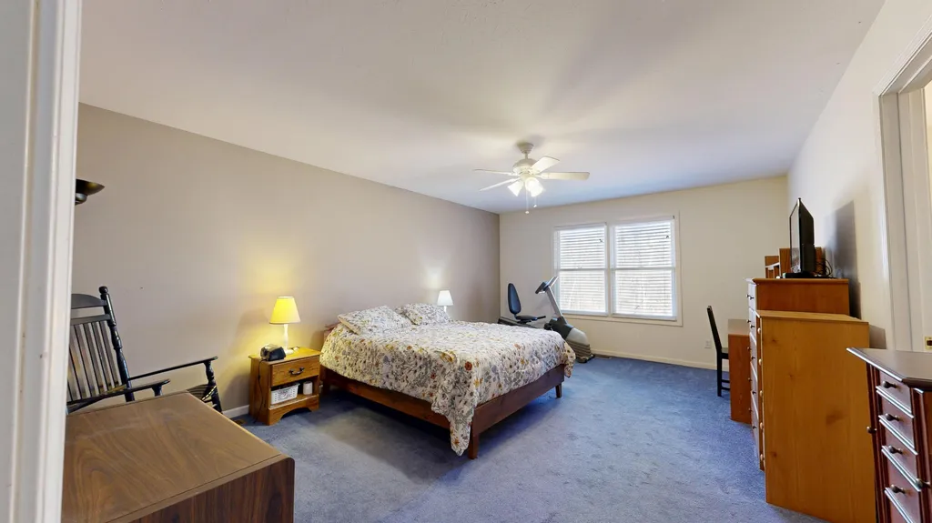 300 Rocky Point Lane Gilbertsville KY 42044