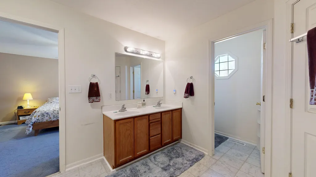 300 Rocky Point Lane Gilbertsville KY 42044